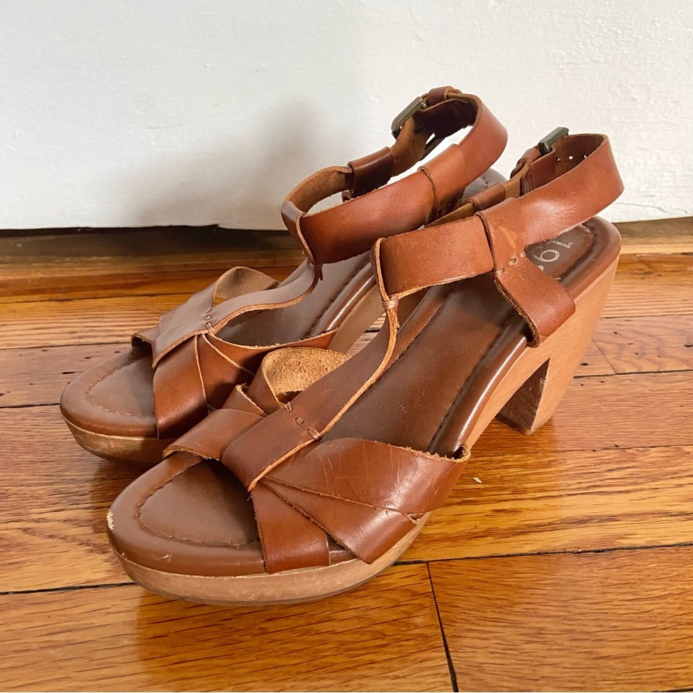 Madewell Brown Leather Heeled Sandals - Picture 6 of 10